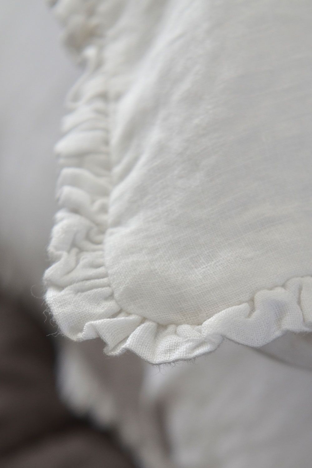 Linen Pillowcases with Short Frill Detail Set of 2 - Image 4