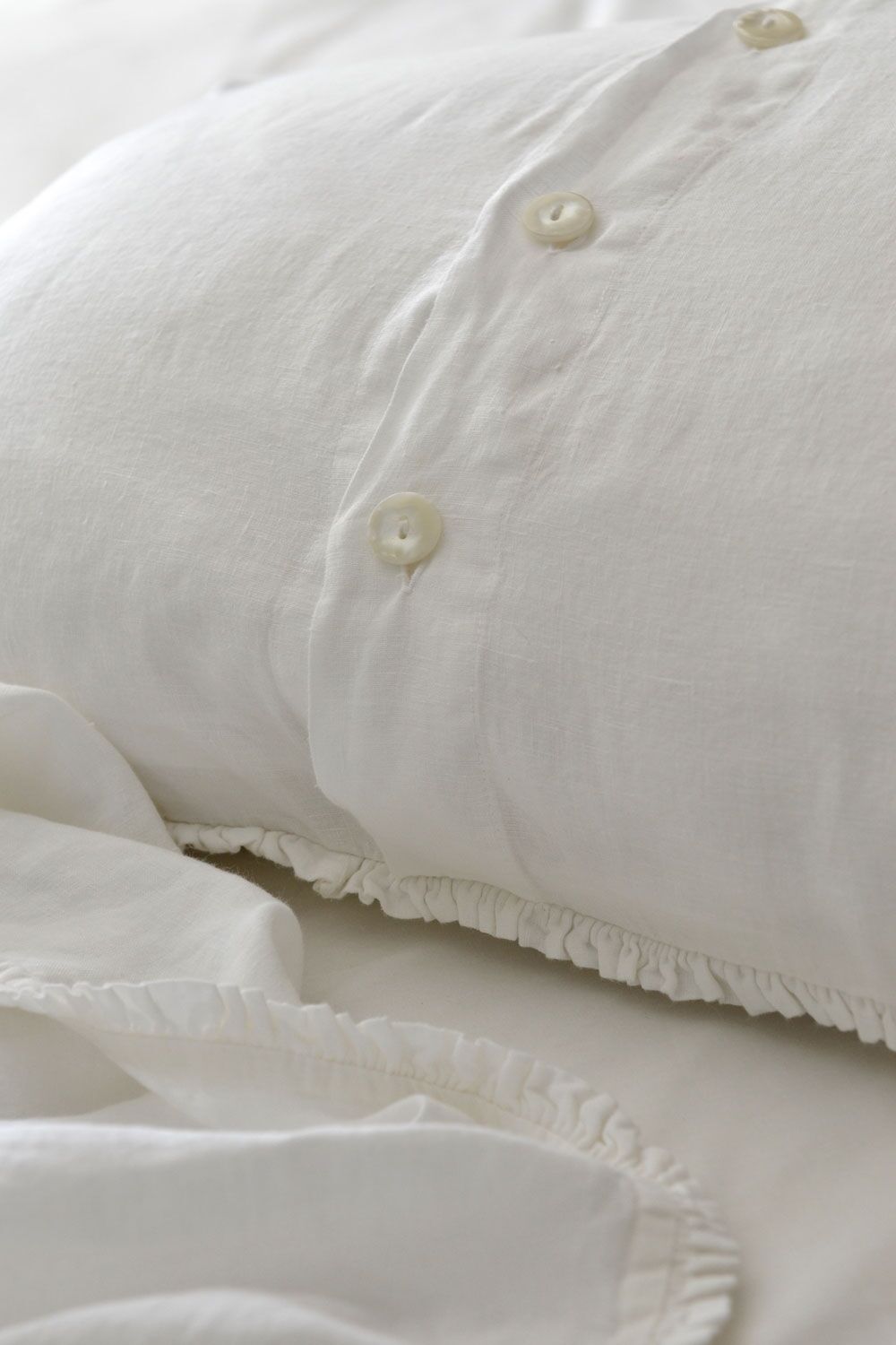 Linen Pillowcases with Short Frill Detail Set of 2 - Image 2