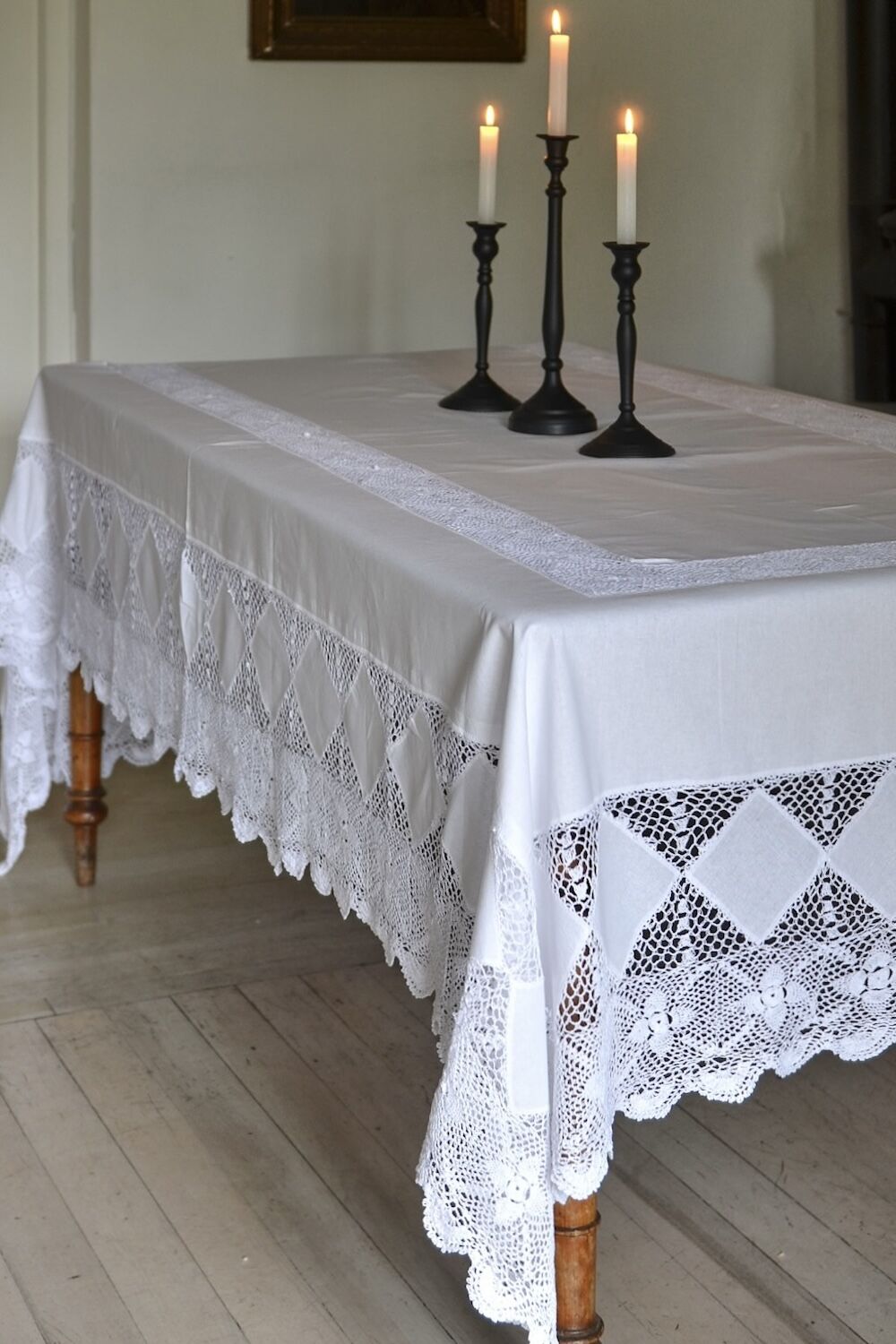 Cotton Tablecloth with Hand Crochet Lace Border - Image 2