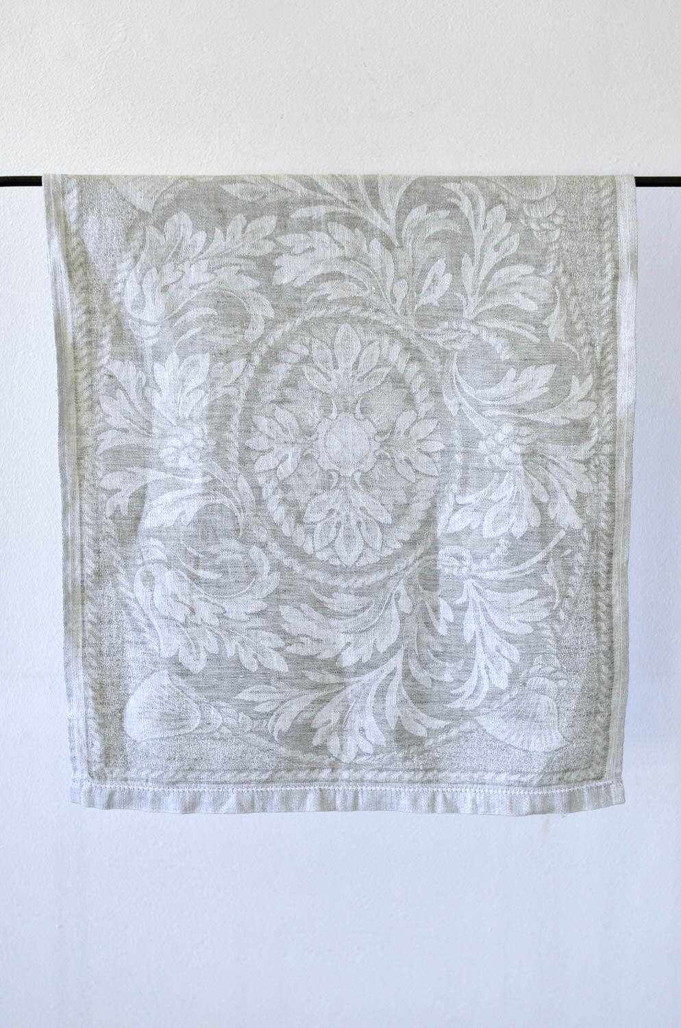 Linen Damask Cord Guest Towel - Image 2