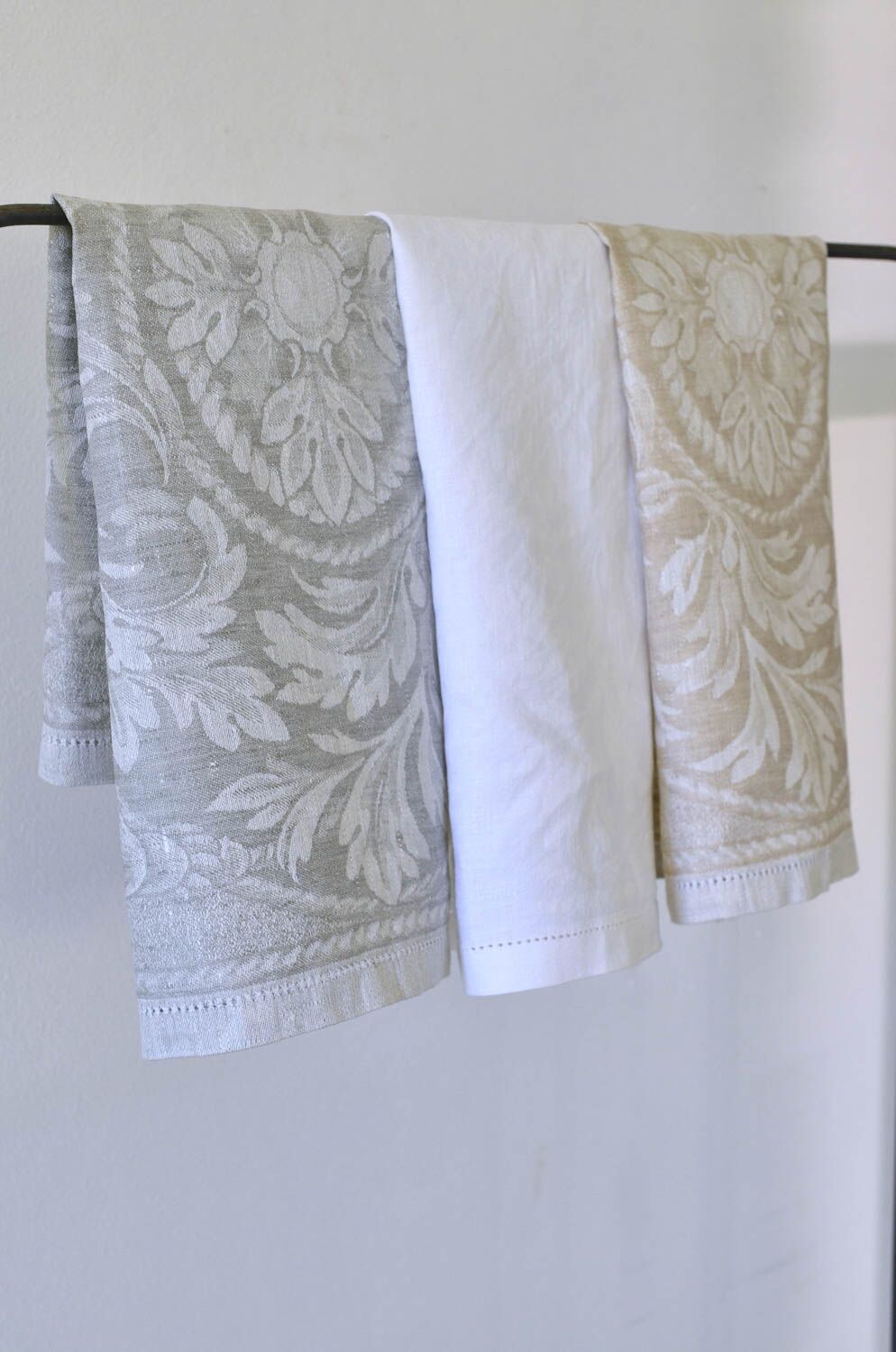 Linen Damask Cord Guest Towel