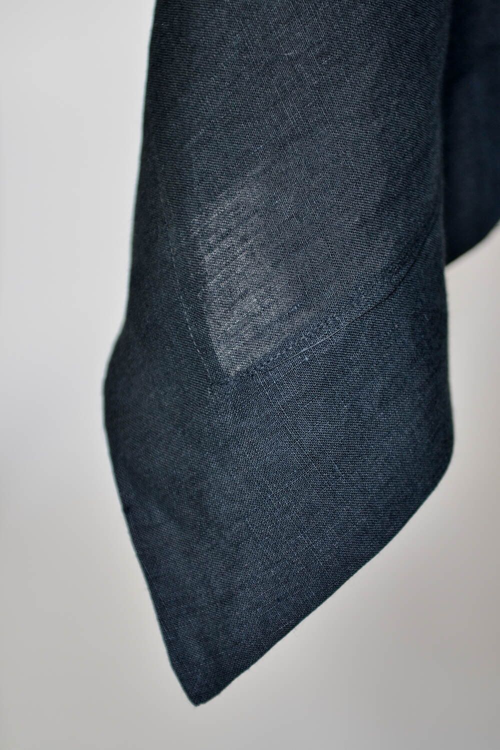 Black Linen Tablecloth - Image 4