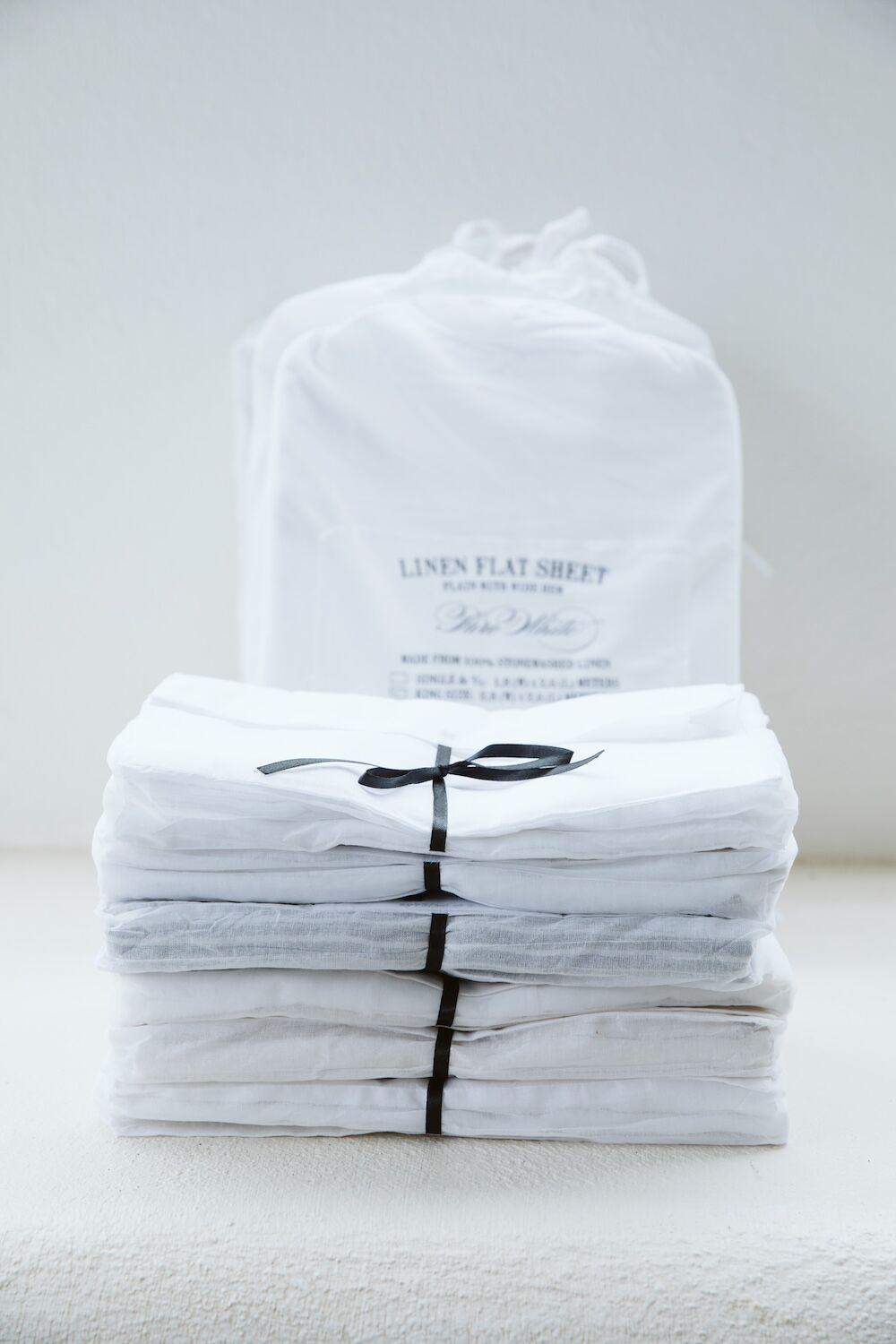 White Linen Pillowcases with Oxford Flange - Image 3