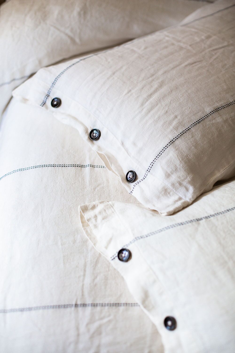 Linen Duvet Cover Ivory with Black Stitching Detail - Image 4
