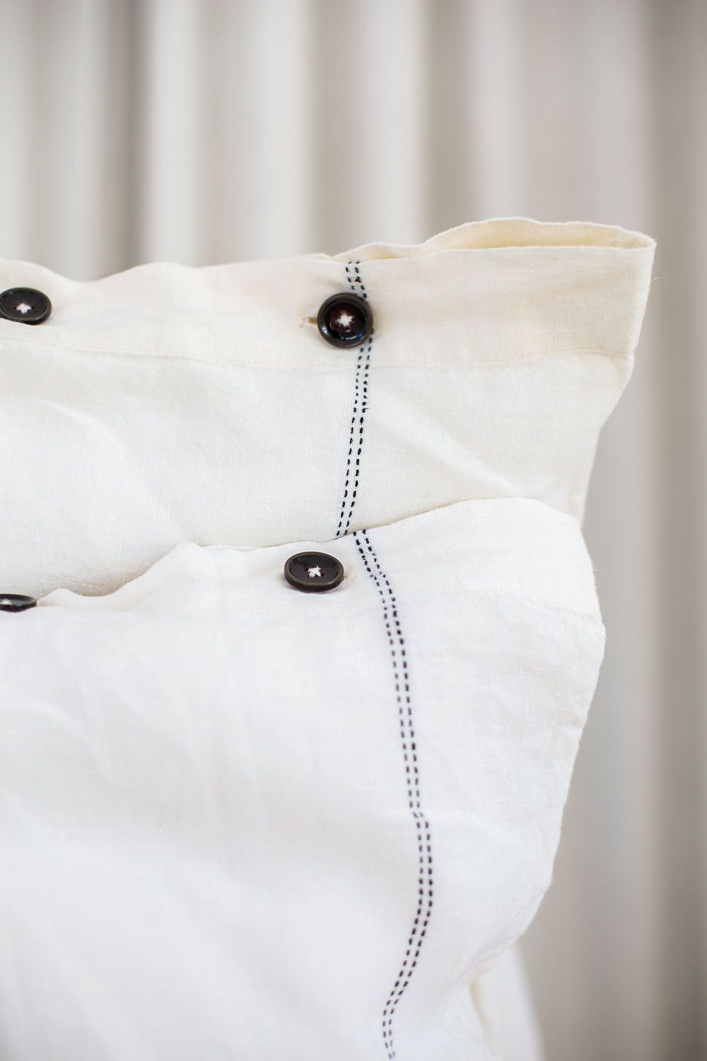 Ivory with Black Stitching - Image 3