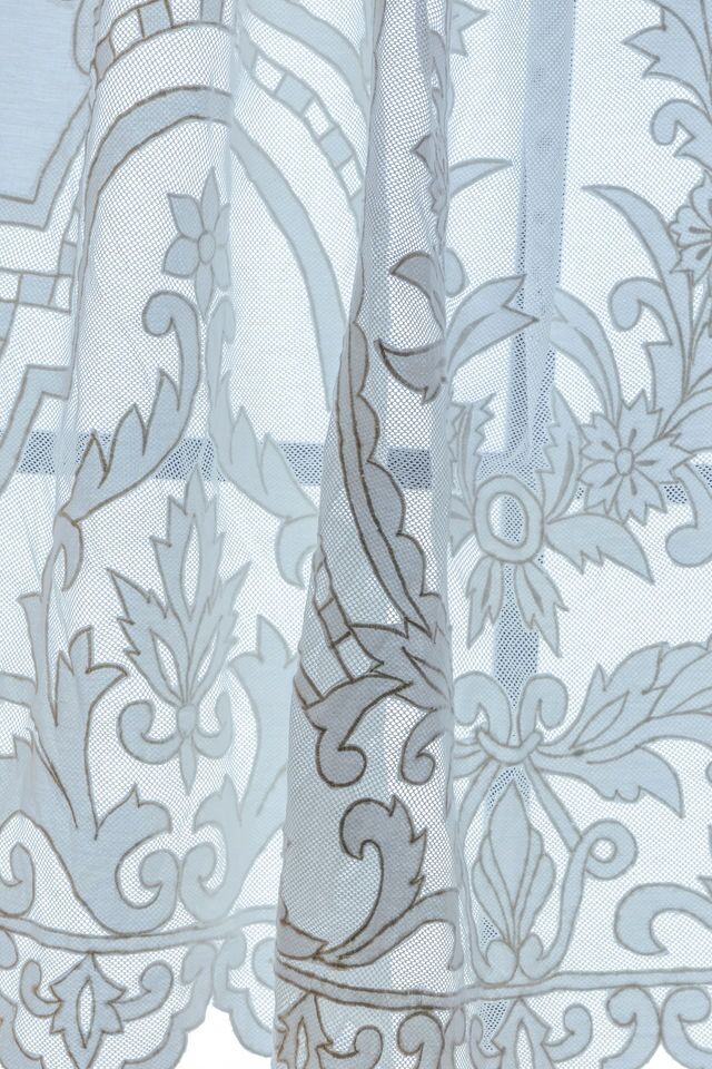 Elegant Lace and Net Curtain for Small Windows - Image 2