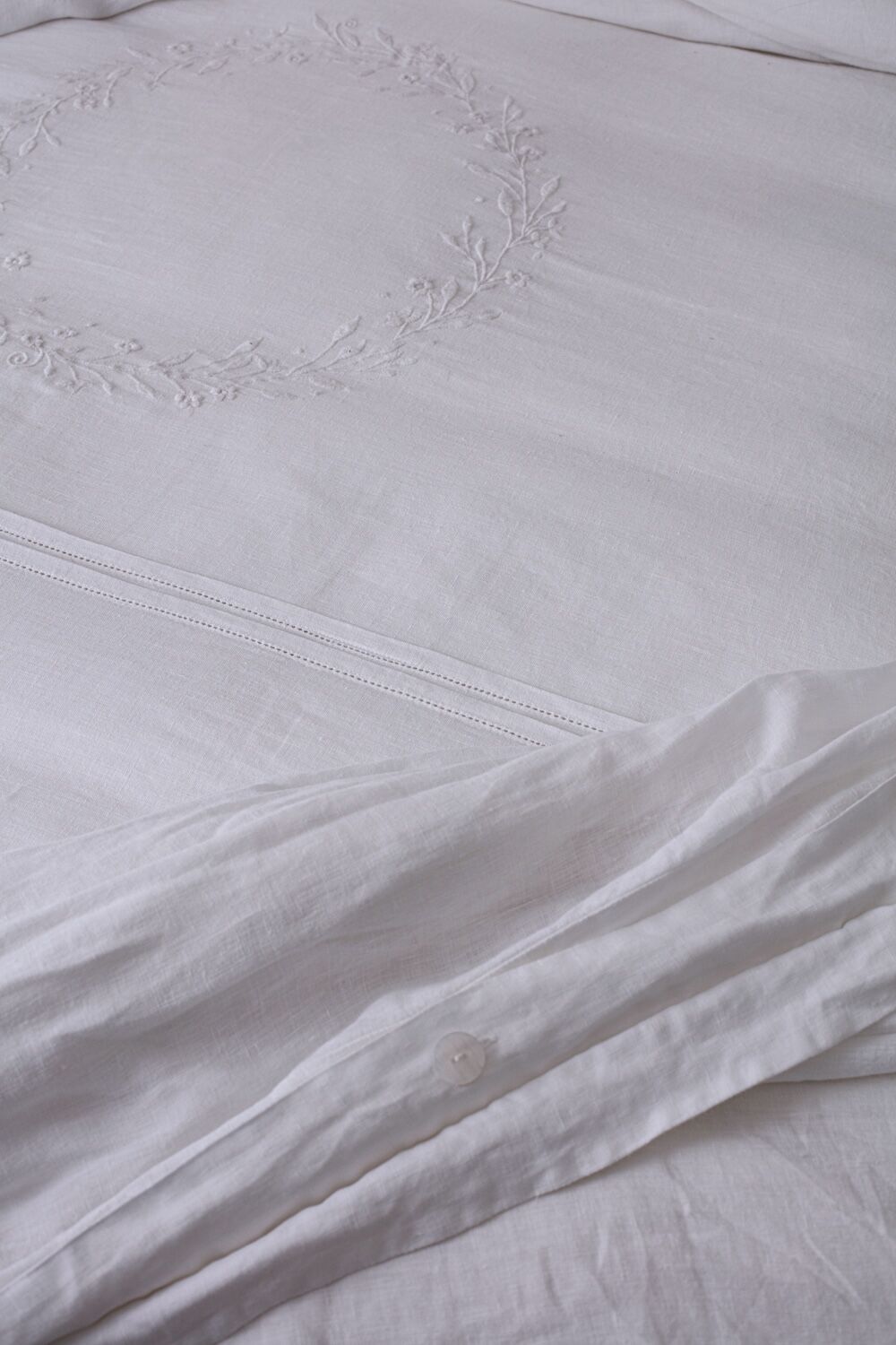 Embroidered Wreath White Duvet Cover - Image 3