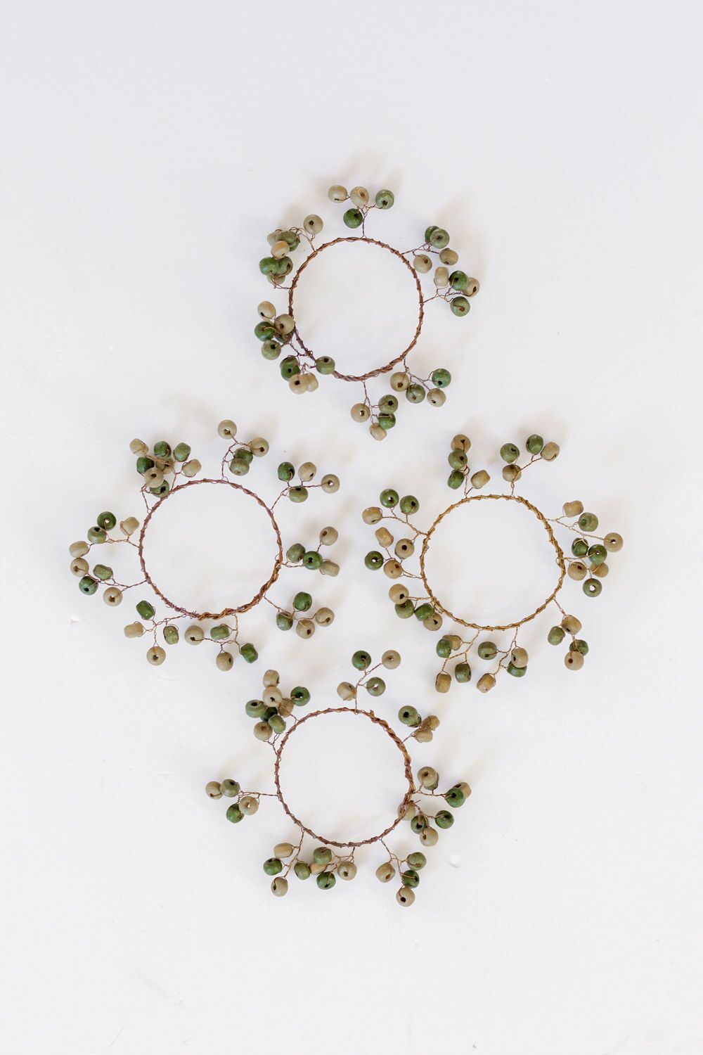 Green Wooden Bead Napkin Rings. Set of 4 - Image 2