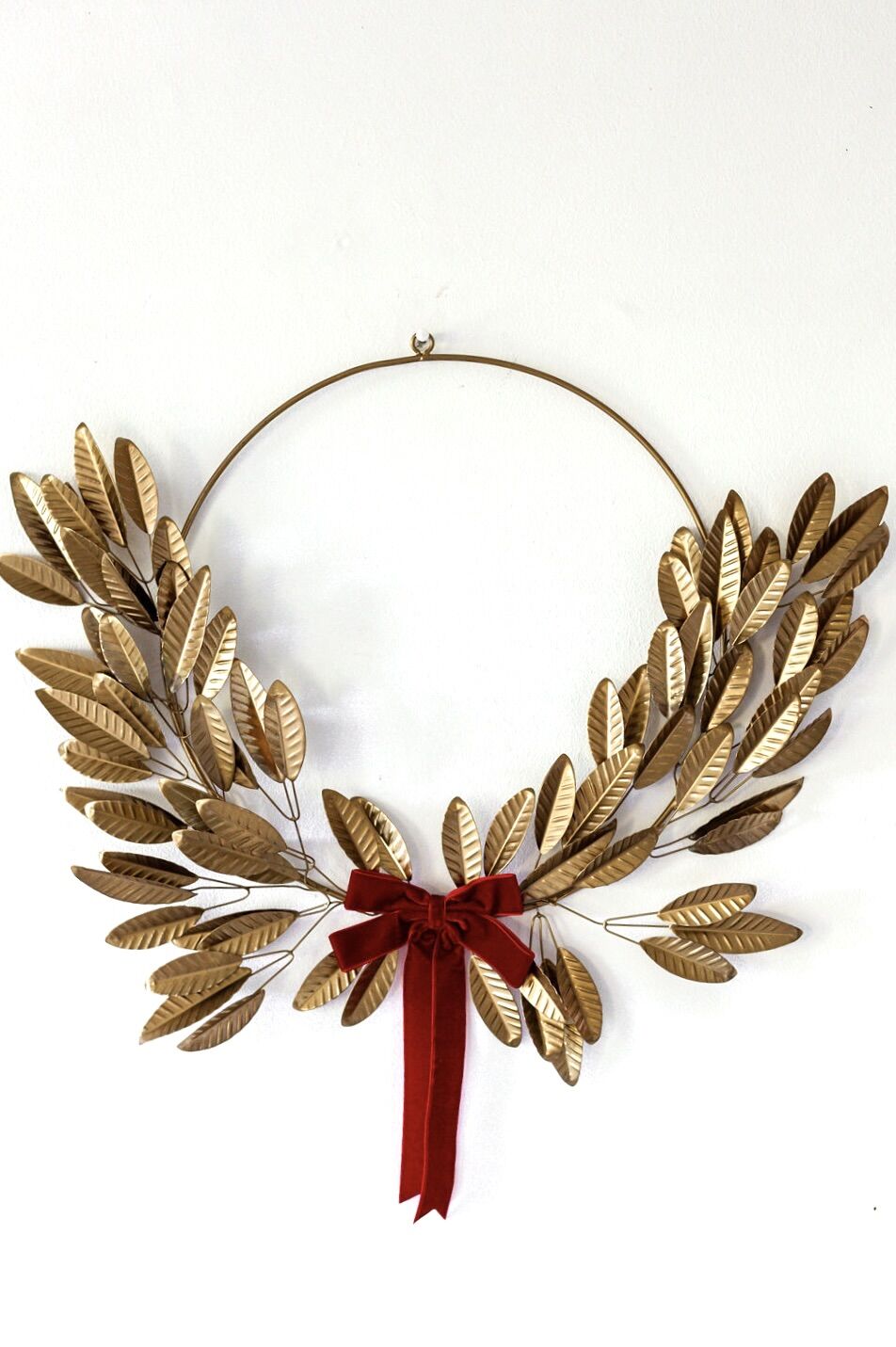 Metal Grecian Wreath - Image 3