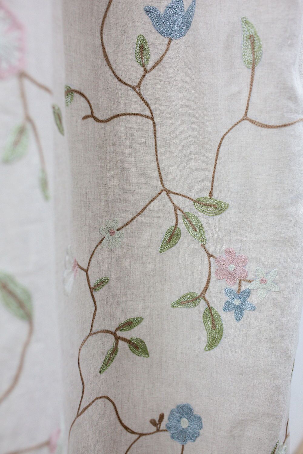 Chain-Stitch Embroidered Thick Linen Curtain - Image 2