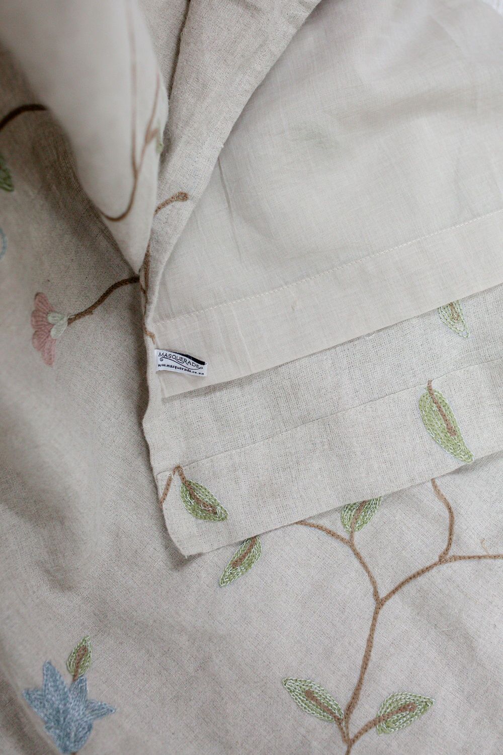 Chain-Stitch Embroidered Thick Linen Curtain - Image 3